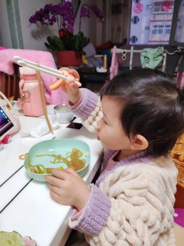 夹珠子游戏训练什么/夹珠子游戏玩法和规则-第2张图片 夹珠子游戏训练什么/夹珠子游戏玩法和规则-第2张图片